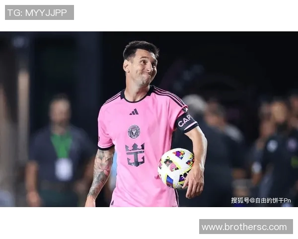 足球明星的魅力与观赏性分析探讨球迷热爱的背后原因