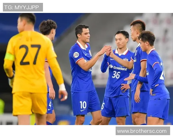 赛后分析上海足球队与南京足球队的战术对决与启示